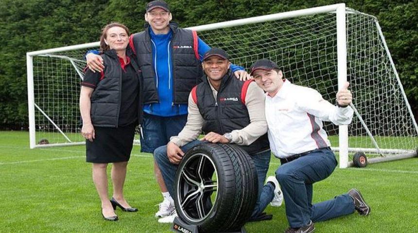 Bolton'un yeni sponsoru Lassa!