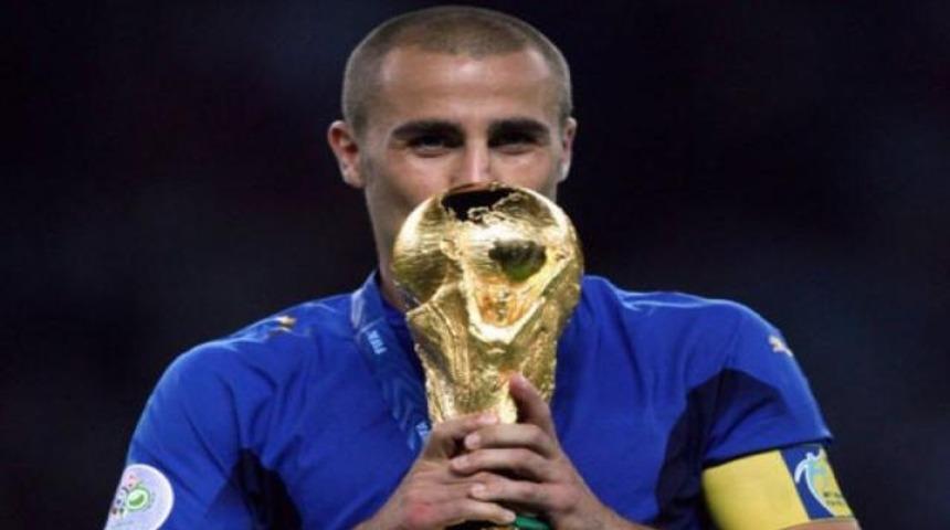 Bir efsane daha futbolu bıraktı!