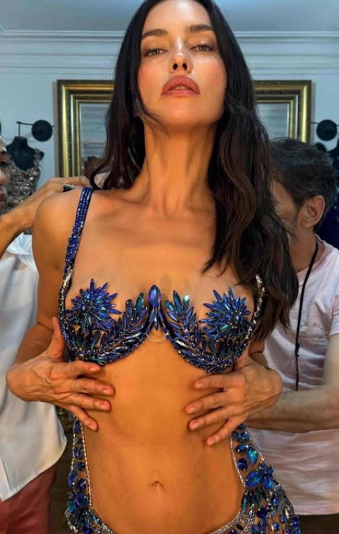 IRINA IRINA