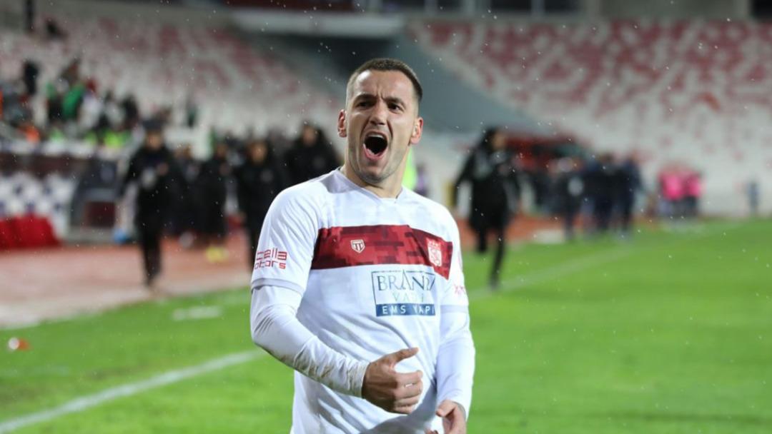 Samsunspor dan ligi sallayacak golcü hamlesi! Yüksel Yıldırım transferi çok istiyor 1