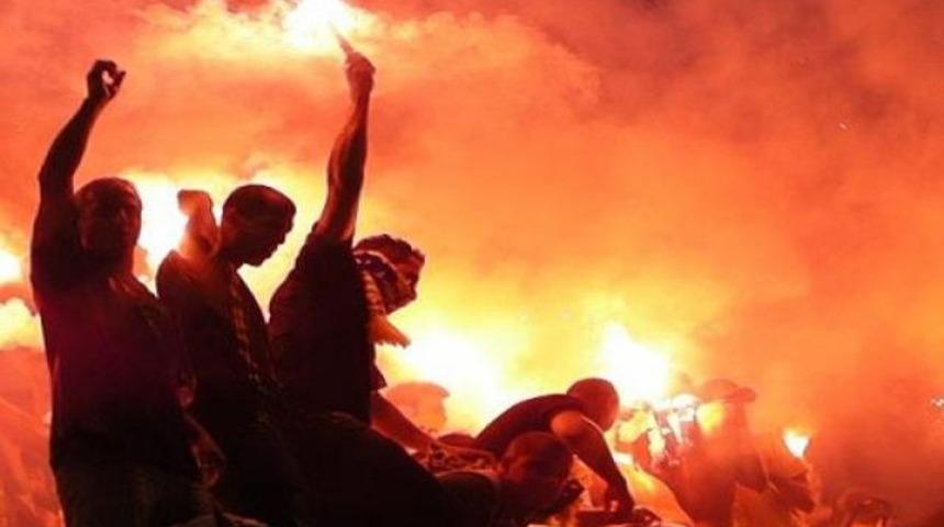 Takımını seven okusun