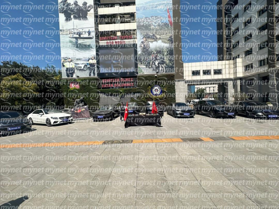 ÖZEL | Aksaray ve Laleli’de büyük operasyon! DAĞ plakalı sahte çakarlı lüks araçlar, 50 milyar TL işlem hacmi… Üst düzey banka çalışanları da yakalandı 3