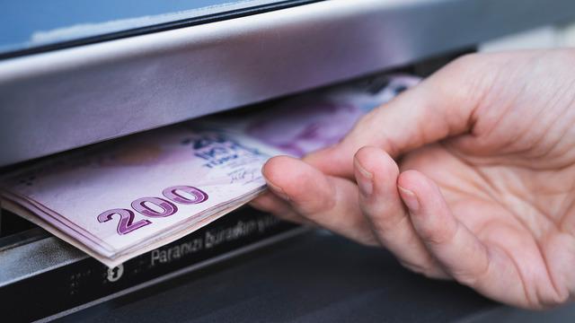 ATM'lerde yeni dönem! Limitler değişti... Para çekecek ve yatıracakların bakması gerekiyor