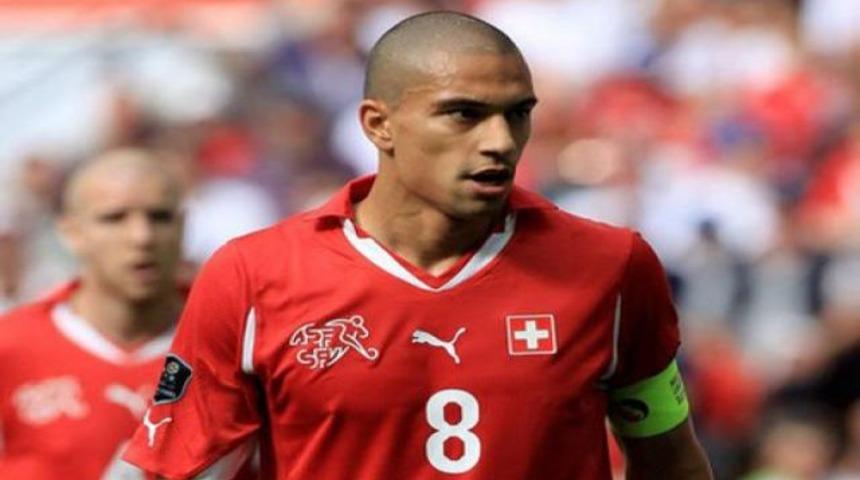 G&ouml;khan, Napoli'nin g&ouml;zbebeği!