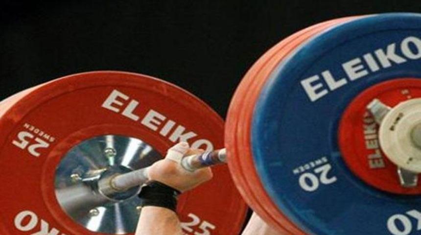 Halterde ikinci şok!