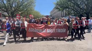 CHP milletvekilleri Adalet Bakanlığı'na yürüdü! ‘Erdoğan istifa’ sloganları dikkat çekti