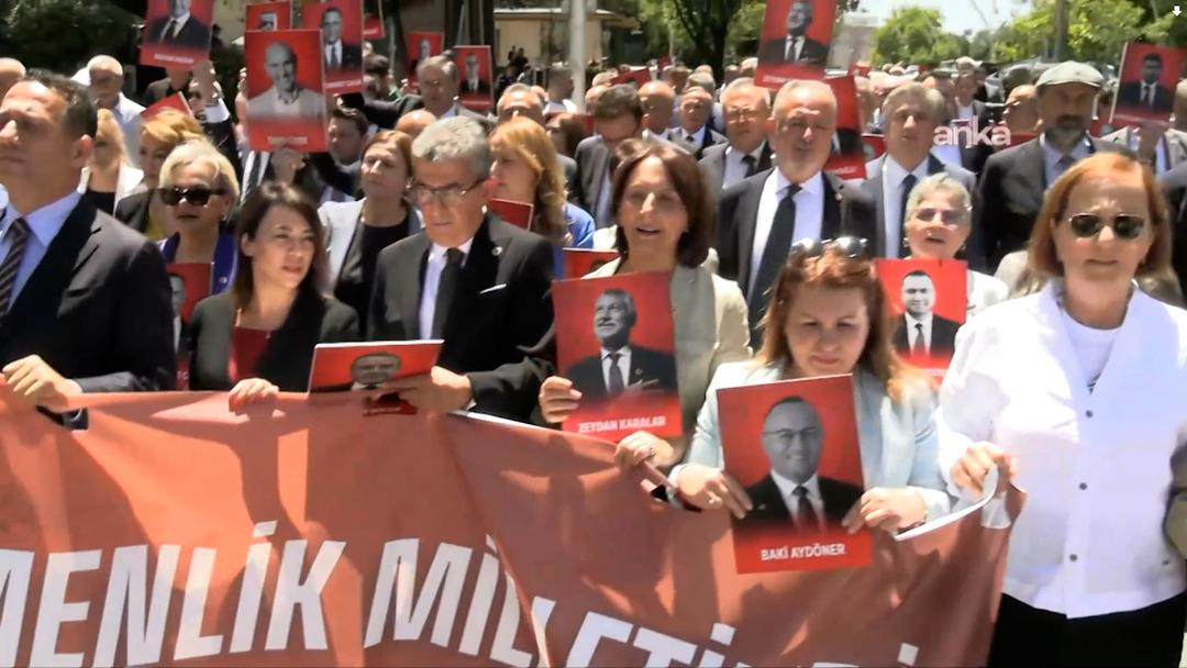 CHP milletvekilleri Adalet Bakanlığı na yürüdü! ‘Erdoğan istifa’ sloganları dikkat çekti 1
