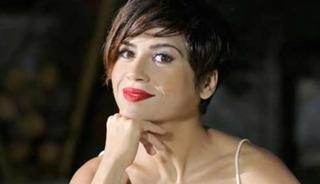 &Uuml;nl&uuml; şarkıcı ameliyat oldu! Hastane odasından paylaştı