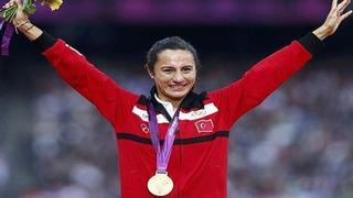 Aslı Çakır Alptekin'e milli şok..!