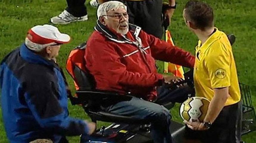 Hakeme 'scooter'la saldırdı...