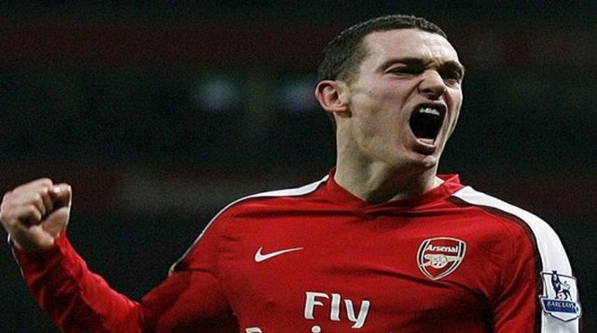 Arsenal'e bir darbe daha!