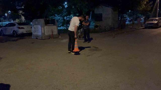 Kız arkadaşıyla yürürken dehşeti yaşadı! Kar maskeli şahıs tarafından bacağından vuruldu