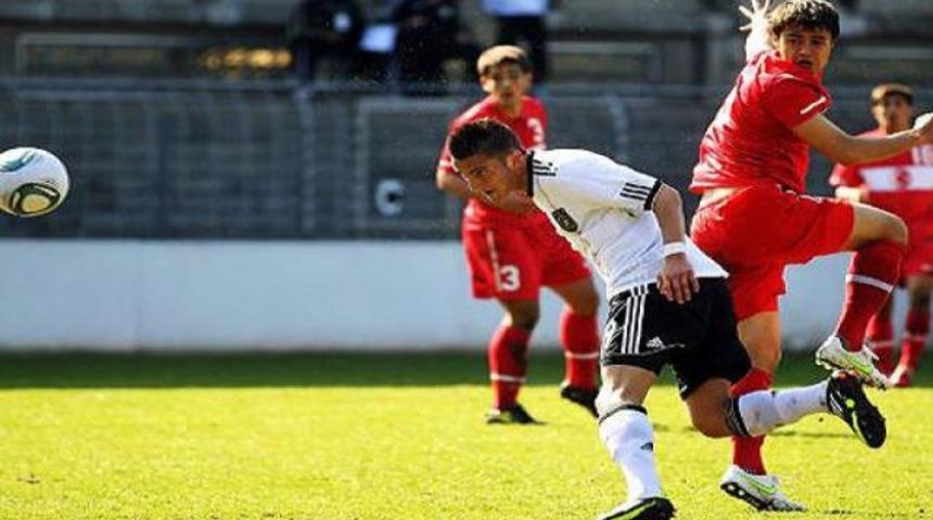 T&uuml;rkler'e yenildik...