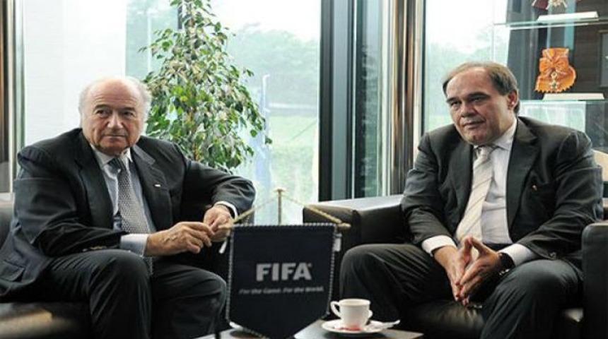 Demir&ouml;ren, Blatter ile g&ouml;r&uuml;şt&uuml;!