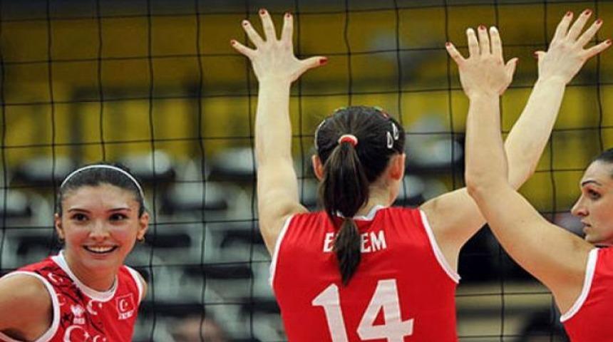 Sutanlar'a K&uuml;ba darbesi