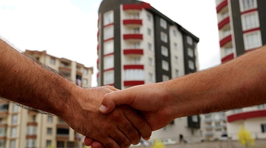 Konut, arsa, tarla, iş yeri... Yılın ilk yarısında gayrimenkul satışı 1,4 milyonu aştı! Tüm zamanların ikinci en yüksek ilk yarı verisi