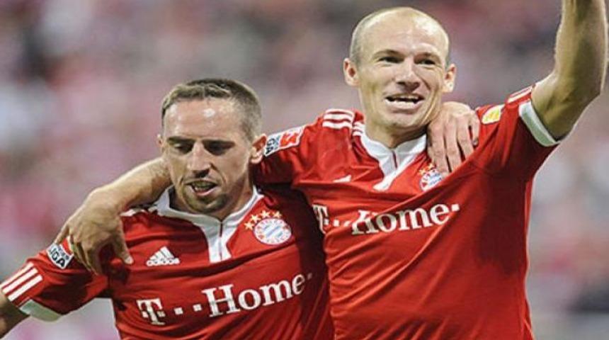Robben ve Ribery kalıyor!