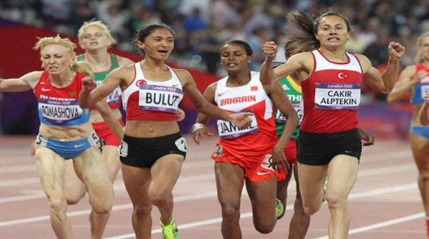 Altın kızlar u&ccedil;tu!