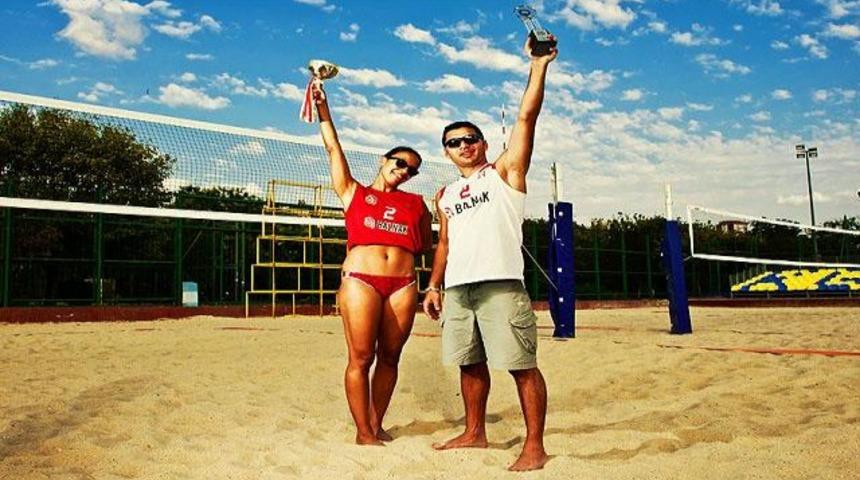 Balnak plaj voleybolunda da iddialı