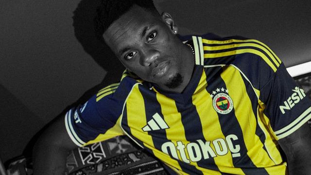 Fenerbahçe'nin Jhon Duran transferinde bilinmeyen detay! "Premier Lig, Serie A ve La Liga’dan teklif vardı"