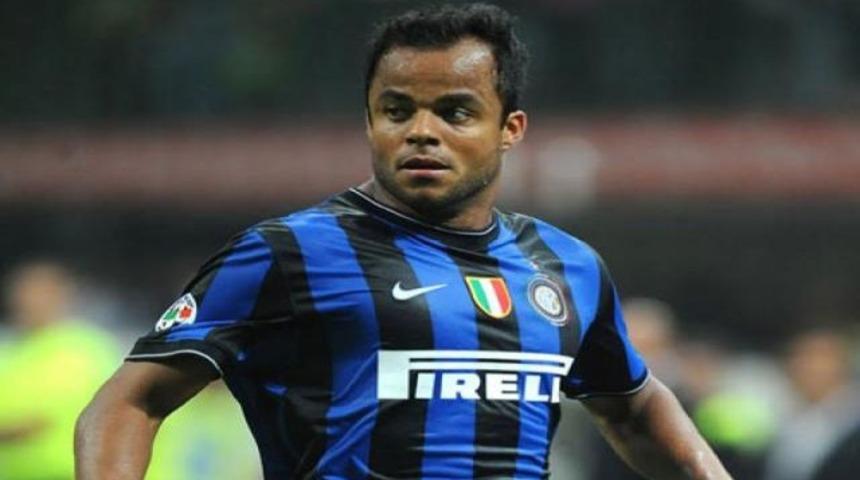 &Uuml;nl&uuml; futbolcuya tecav&uuml;z su&ccedil;laması!