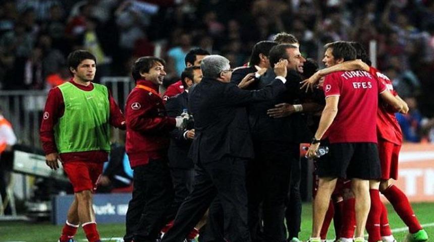 Estonya'yı yendiler, primi kaptılar..!