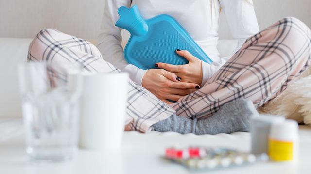 Şiddetli adet ağrısı yaşayanlar dikkat! Uzmanlar uyardı: Bu ağrılar normal değil, ciddi hastalıkların habercisi olabilir Endometriozis belirtileri nelerdir?