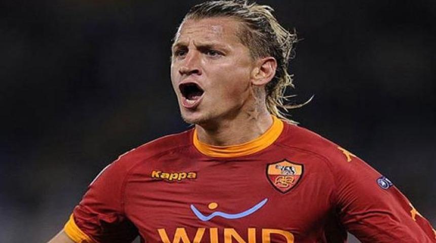 Milan'dan m&uuml;thiş bomba!