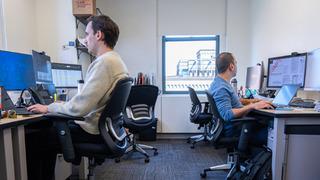 Almanya bunu konuşuyor! İçişleri Bakanı duyurdu: O partiye üye olan kişiler kamu sektöründe işe giremeyecek! 