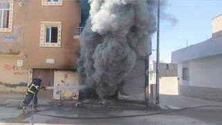 Şanlıurfa'da korkutan depo yangını