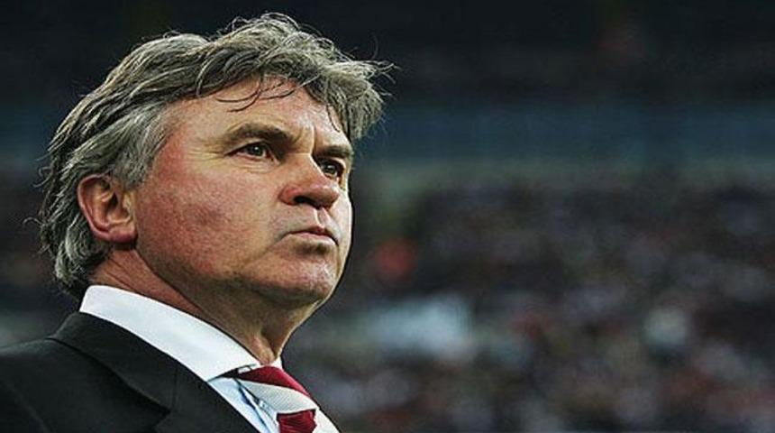Chelsea'de Hiddink sesleri!