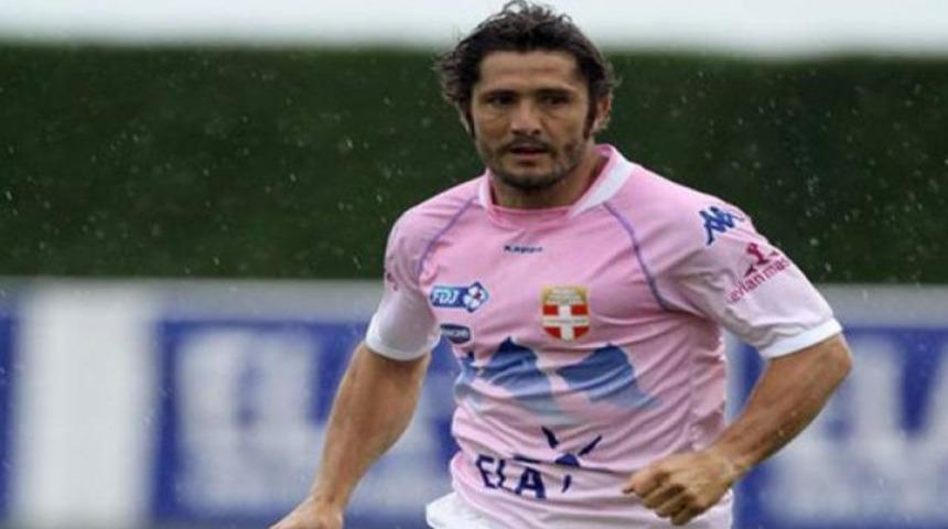 Lizarazu &ccedil;ırıl&ccedil;ıplak koşacak!