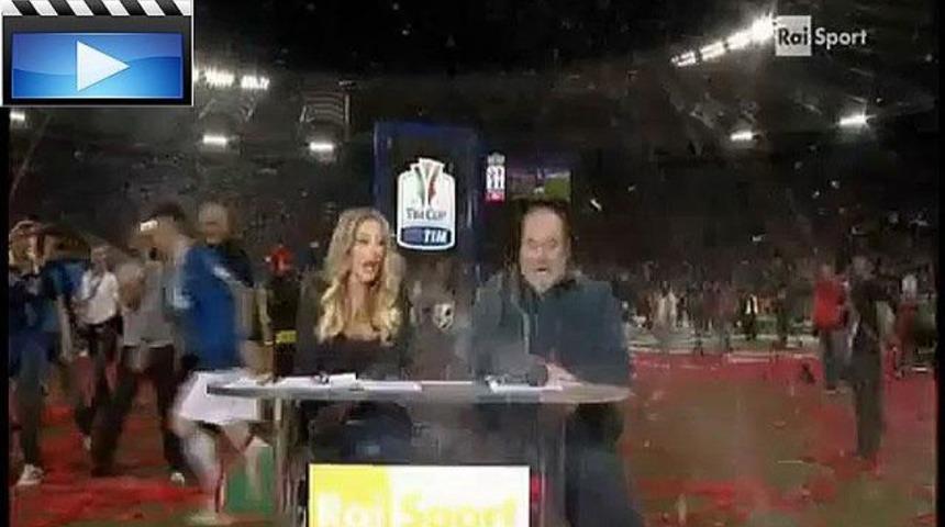 Matterazi'den sulu şaka (Video)