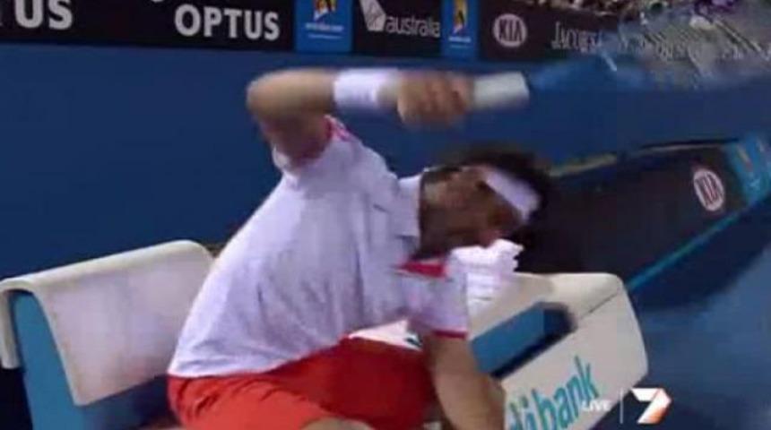 Tam 4 raket par&ccedil;aladı! (Video)