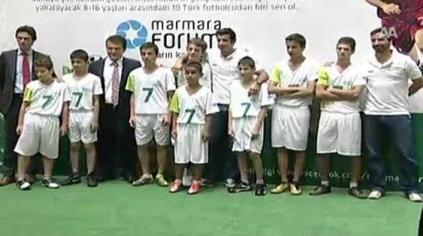 Figo, 14'l&uuml;k T&uuml;rk'&uuml; İnter'e g&ouml;t&uuml;r&uuml;yor!