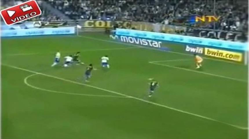 İşte yılın gol&uuml;! (Video)