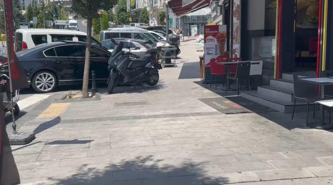 1200xauto Eski eşinin sosyal medyadan yayın yaptığı kişiye bıçakla saldırdı! Olay anı kamerada