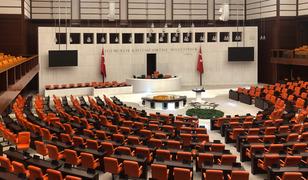 İ&ccedil;inde yok yok! AK Parti&rsquo;nin Meclis&rsquo;e sunacağı teklif ortaya &ccedil;ıktı: Herkesi ilgilendiriyor