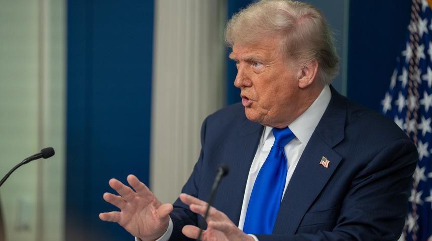 Trump, Kanada’ya yüzde 35 tarife uygulanacağını duyurdu