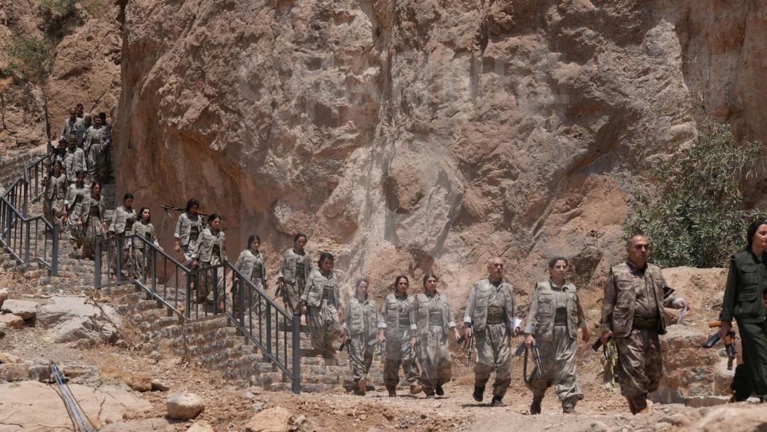 Terörsüz Türkiye sürecinde tarihi gün! PKK silah bıraktı... İlk görüntüler geldi 1