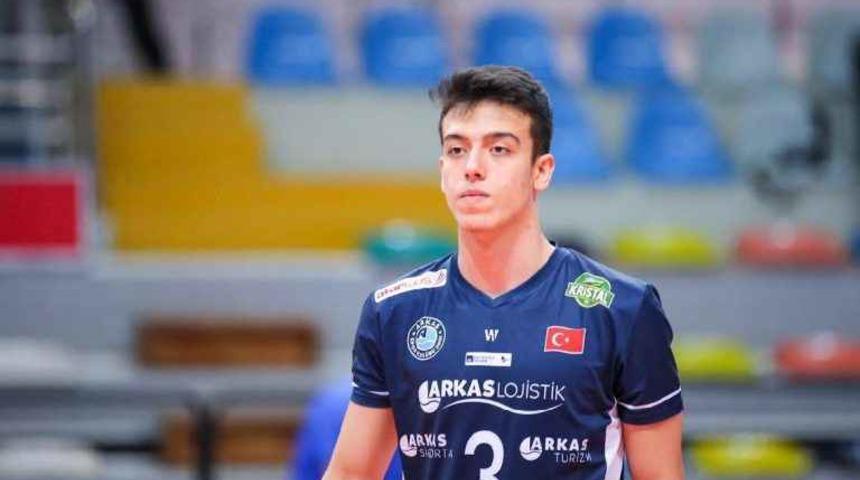 Fenerbahçe, Halit Kurtuluş’u transfer etti