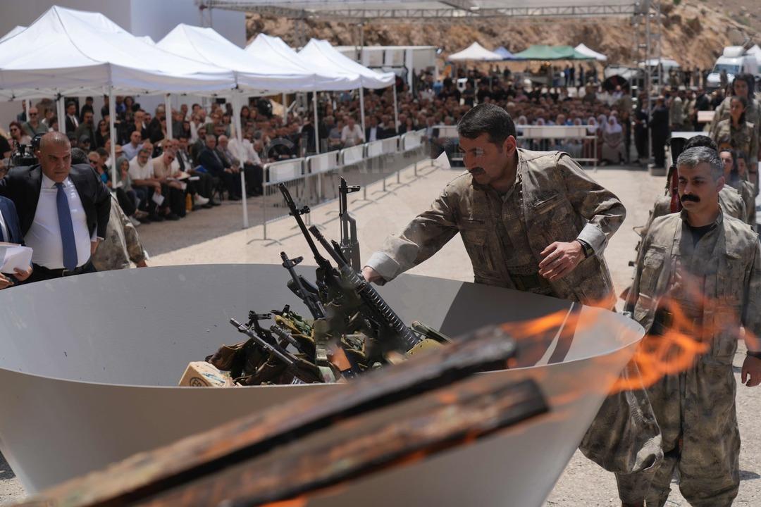 Ahmet Türk detail at the PKK's gun-burning ceremony! For the first time in 8 years... 2