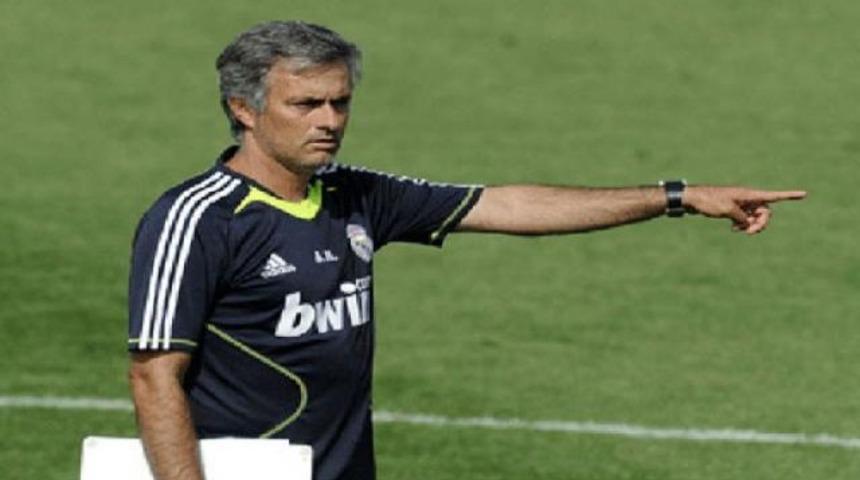 Mourinho'nun canına tak etti!