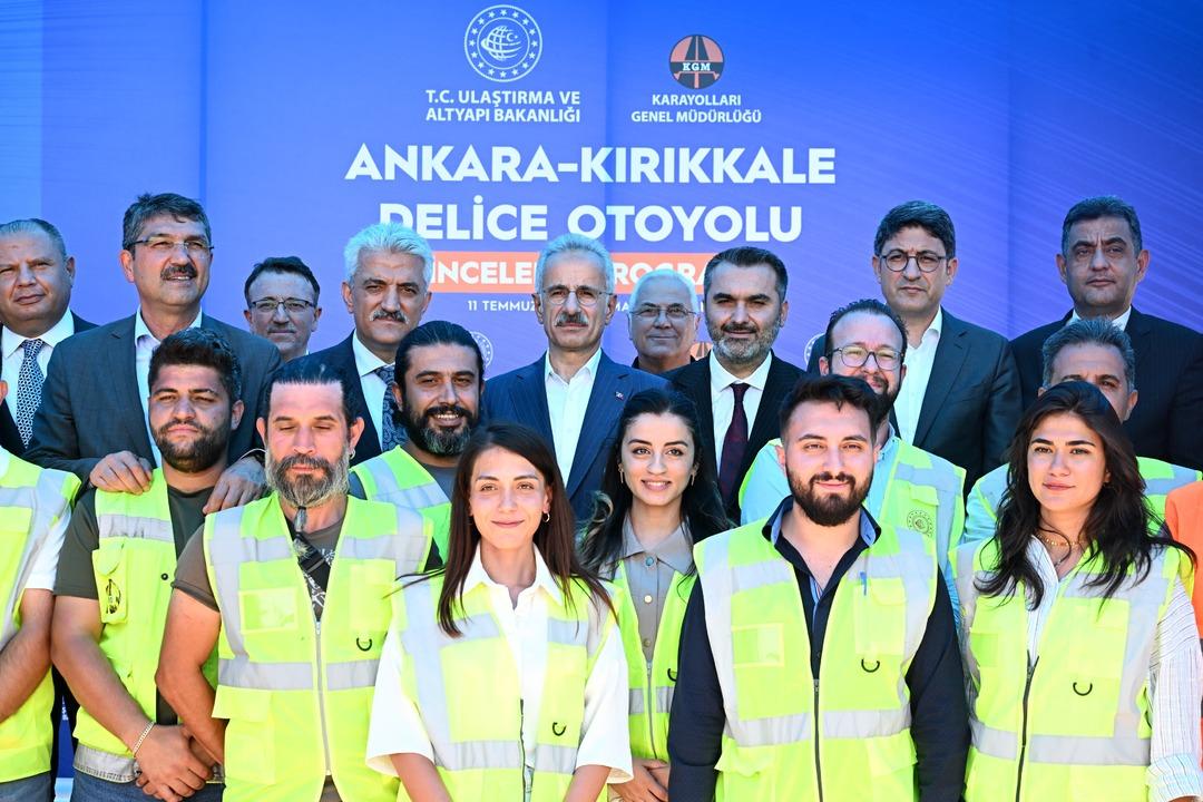 Bakan Uraloğlu açıkladı! Ankara-Kırıkkale-Delice Otoyolu ile 42 il için Batıya yeni kapı açılıyor... 2