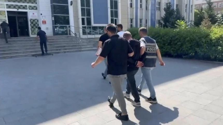 Komşusunu öldüren zanlı tutuklandı