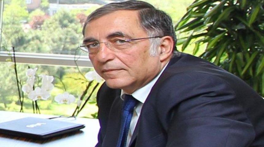 Şener'i bombaladı!