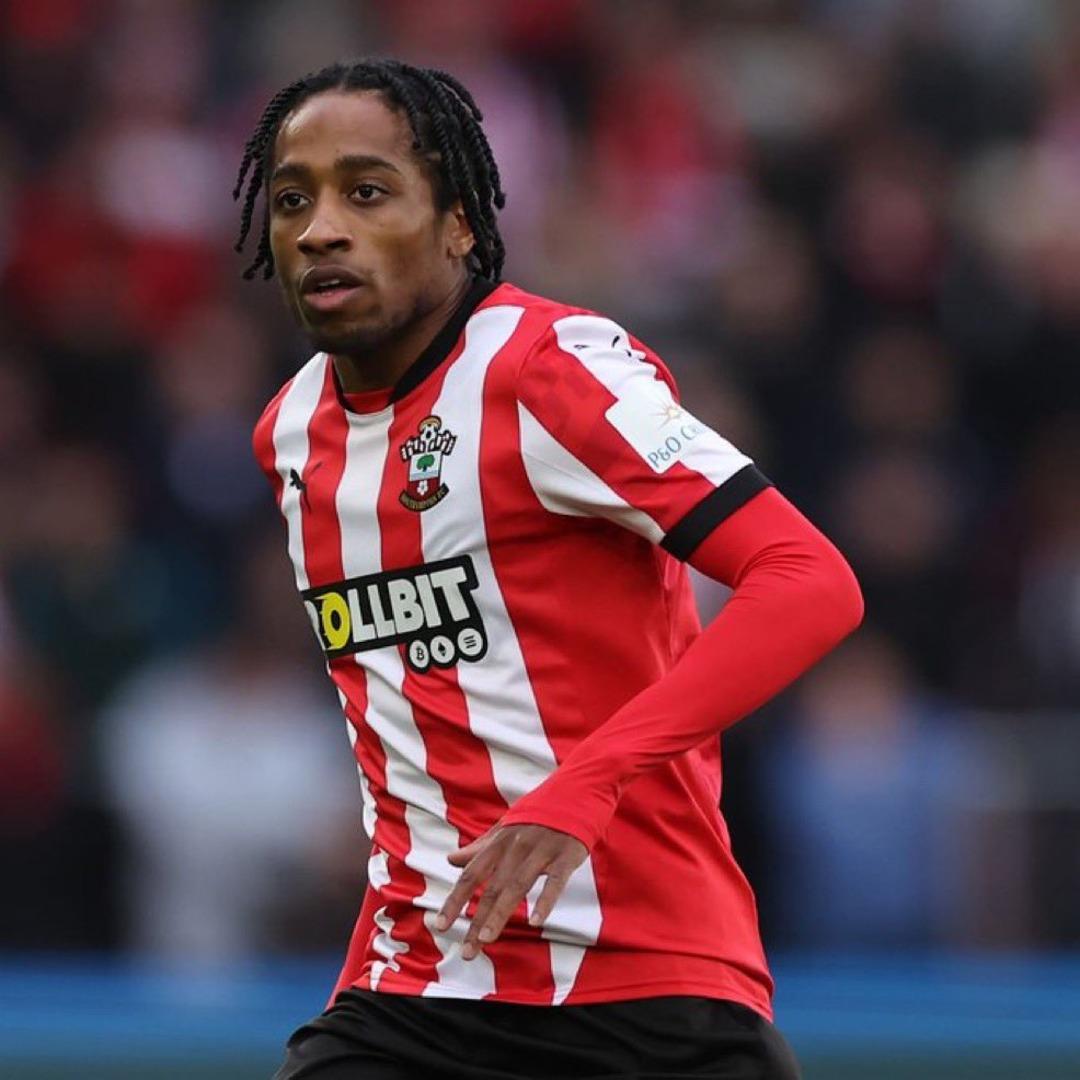 Beşiktaş tan bir transfer daha! Kyle Walker-Peters kartal olmaya çok yakın... İstanbul a geliyor 1