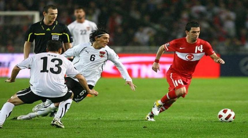 İşte Avusturya ma&ccedil;ı hakemleri!