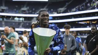 Fenerbahçe'de orta saha için transfer hareketliliği! Yves Bissouma için resmi temas başladı...