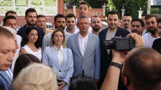 CHP Genel Başkanı Özel'den Antalya'da tutuklu bulunan Böcek'e ziyaret